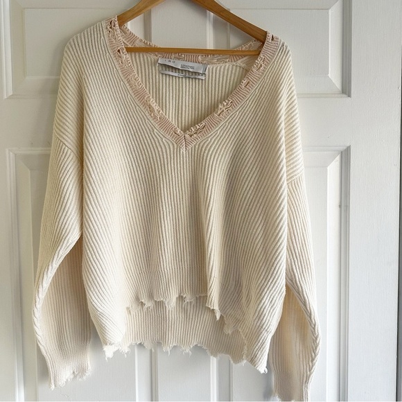 IRO shore sweater distressed frayed edges in ecru size XS Feminine Grunge‎ - Picture 2 of 8